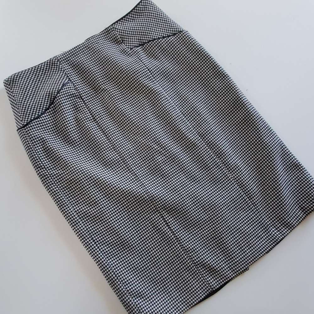 New York Clothing Company pencil skirt size 8